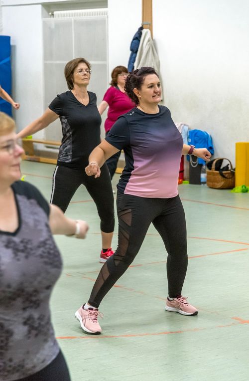 7 gymnastik frauen foto jochen hank